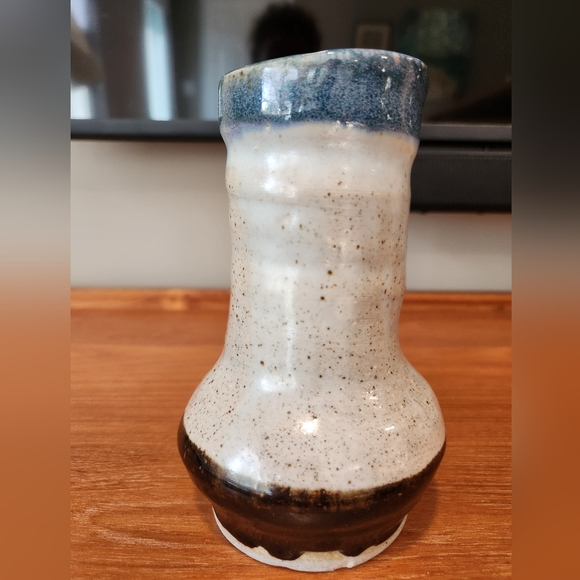 Ceramic Vase - Picture 6 of 10